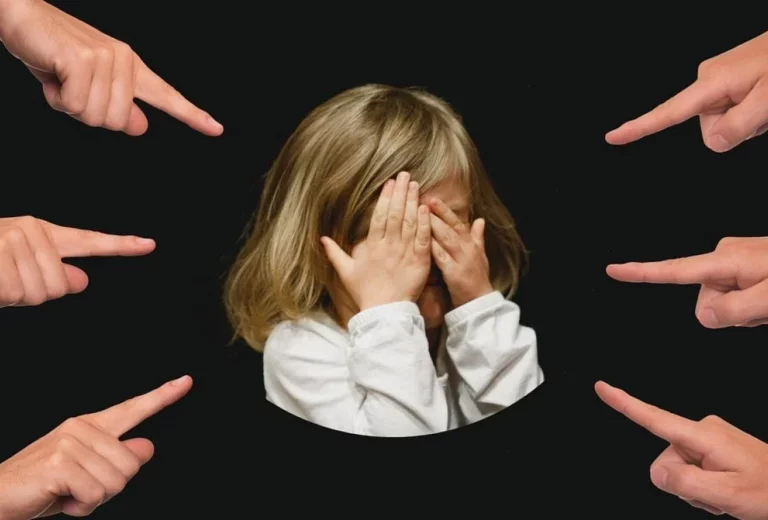 Avocat droit de la famille mineur entendu devant juge aux affaires familiales St Tropez Gassin